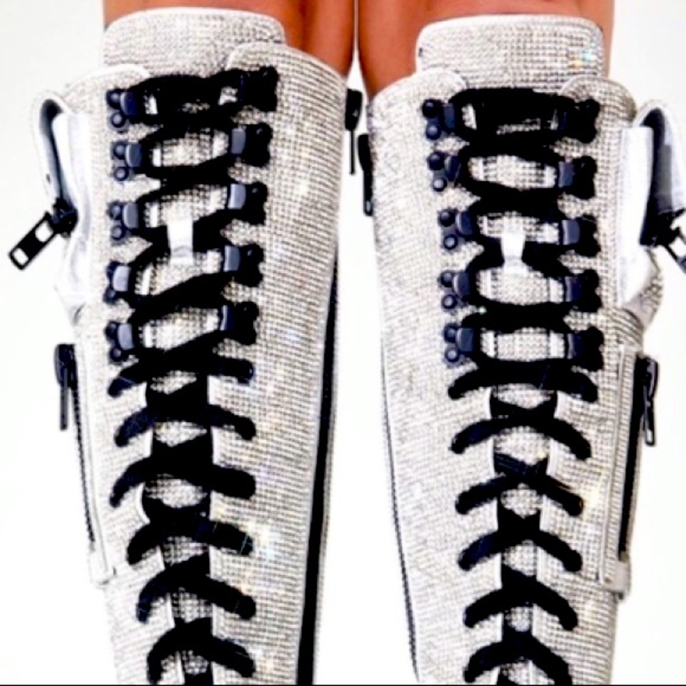 Sponsoring Club EXX gear find it on there site...